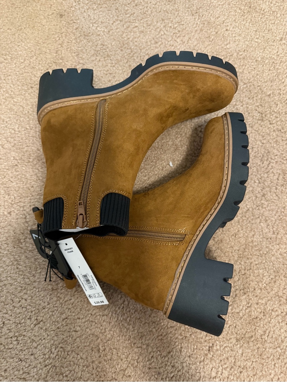 Time and Tru Chelsea boots size 7 NWT